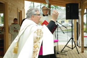 Blagoslov ribiške brunarice in tekmovanje v lovu rib na plovec 14